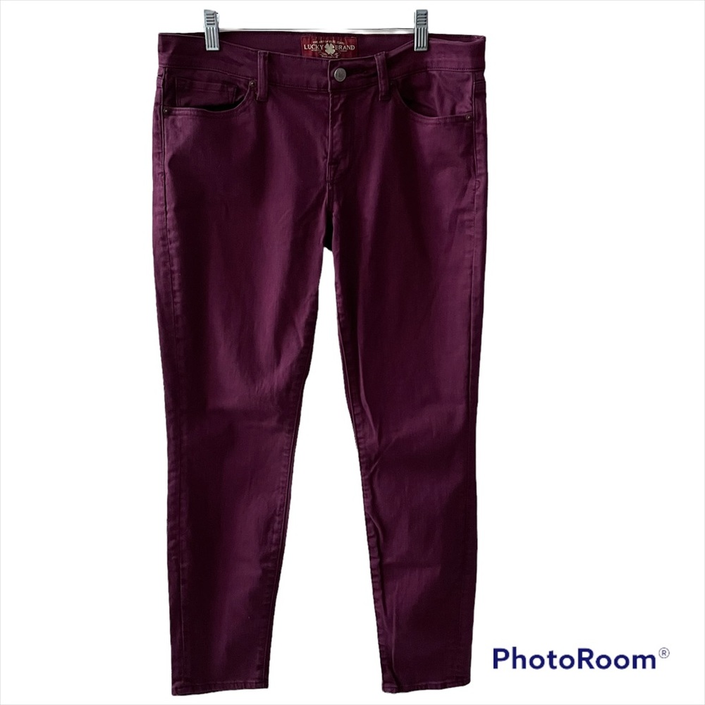 Lucky Brand Charlie Skinny